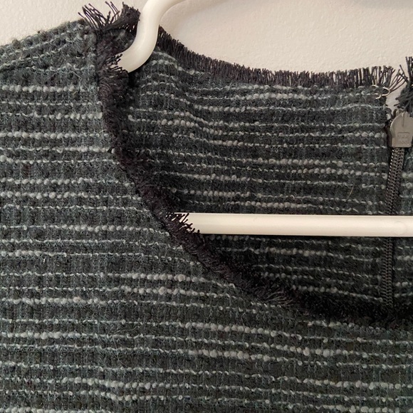 Banana Republic fringe trimmed striped shell - Picture 3 of 6